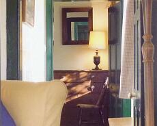 P1042H-11 Lock Cottage today - now owned by Landmark Trust and renamed Lengthman's Cottage