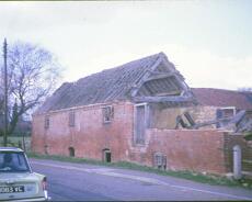 JoyW_2_0024 Barn at Malthouse Farm, Station Lane