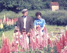 Cottage family2 Jo Rowney