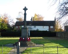 P1070033 Lapworth War Memorial today